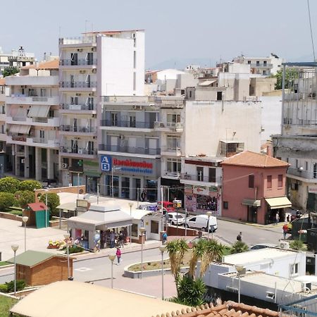 Irene΄S Downtown Apartment Chalkida Bagian luar foto