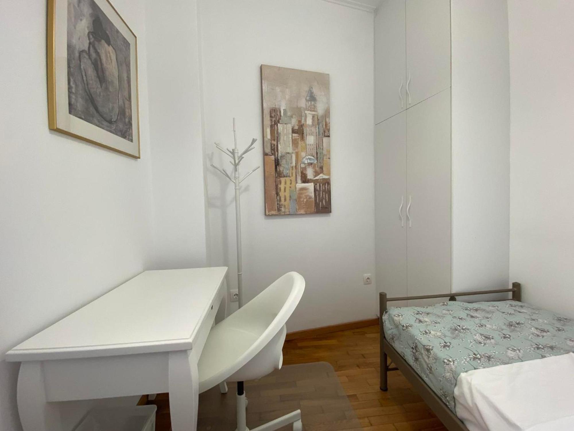 Irene΄S Downtown Apartment Chalkida Bagian luar foto
